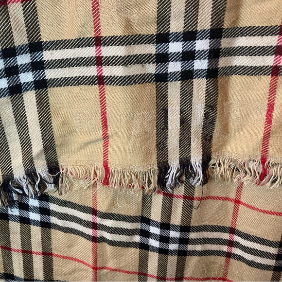 Burberry London Vintage Wool Nova Check Scarf - Picture 6 of 8